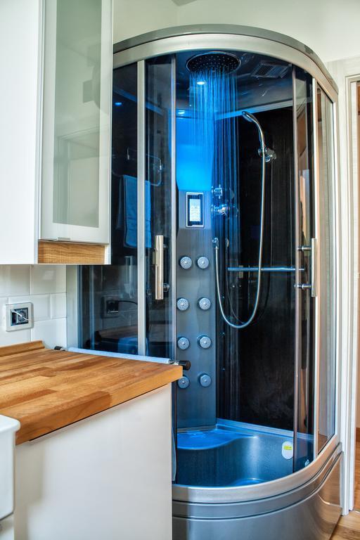 Wellness Suite Na' Canuna' Roddi Стая снимка