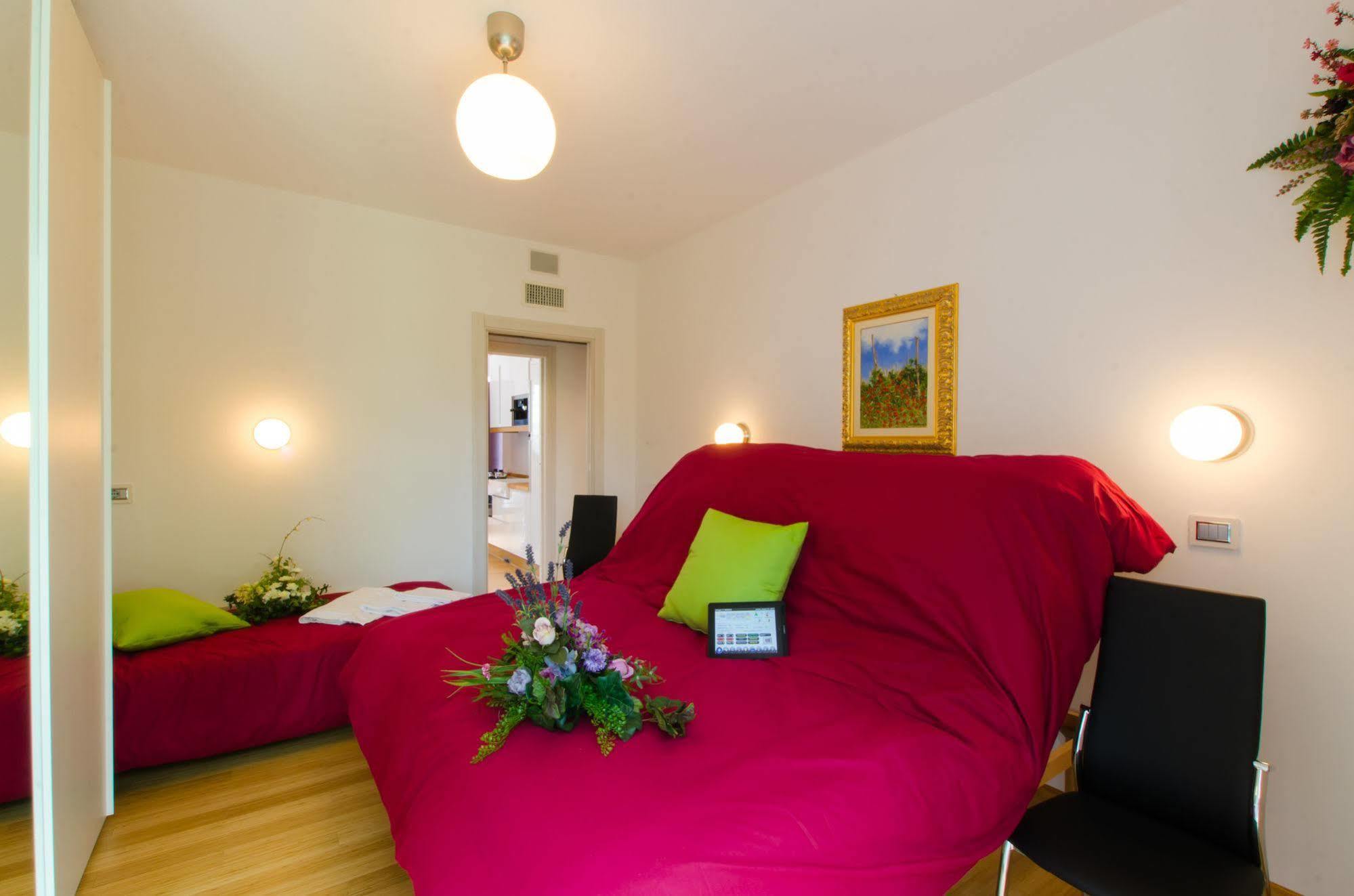 Wellness Suite Na' Canuna' Roddi Екстериор снимка