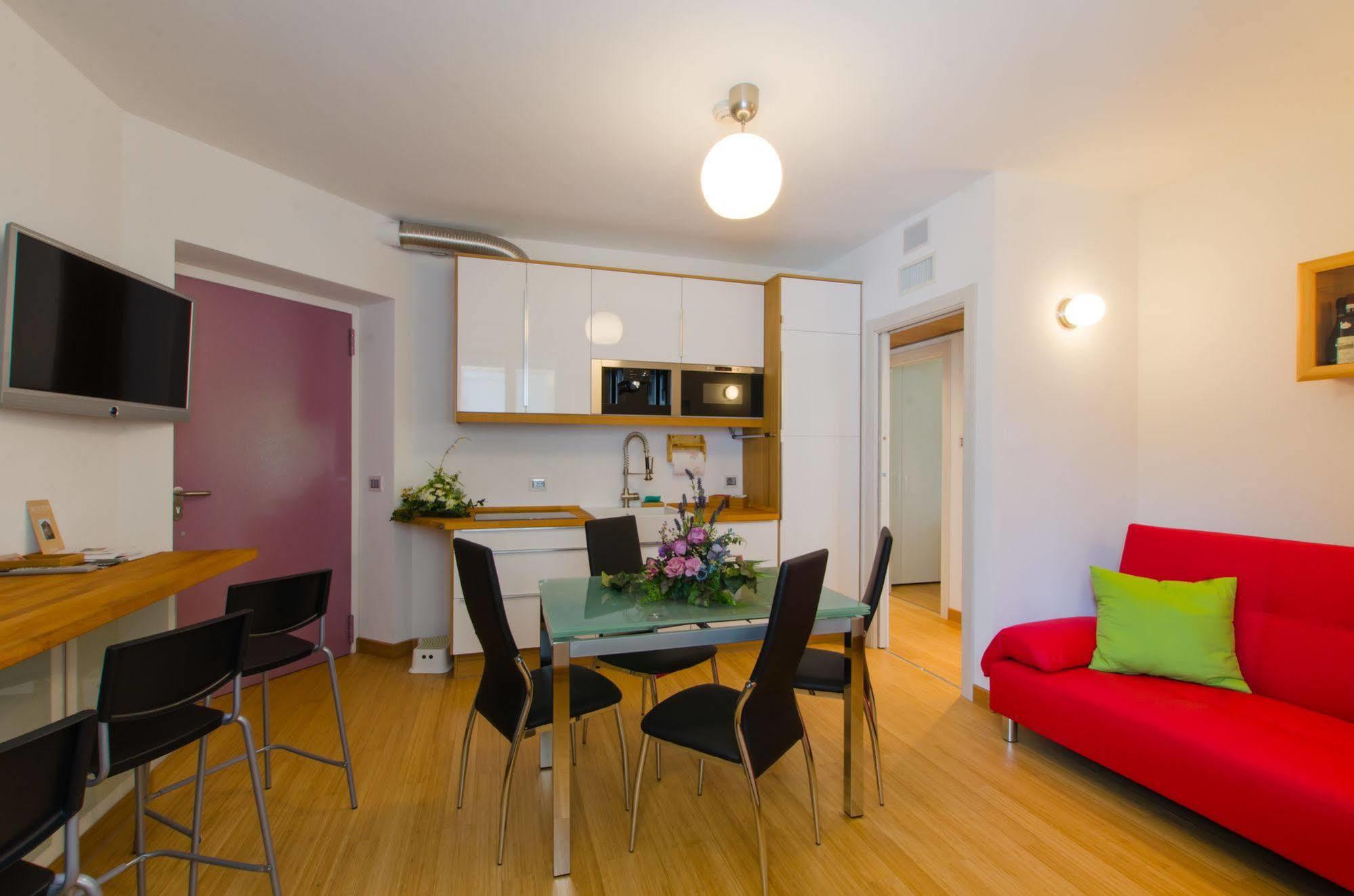 Wellness Suite Na' Canuna' Roddi Екстериор снимка